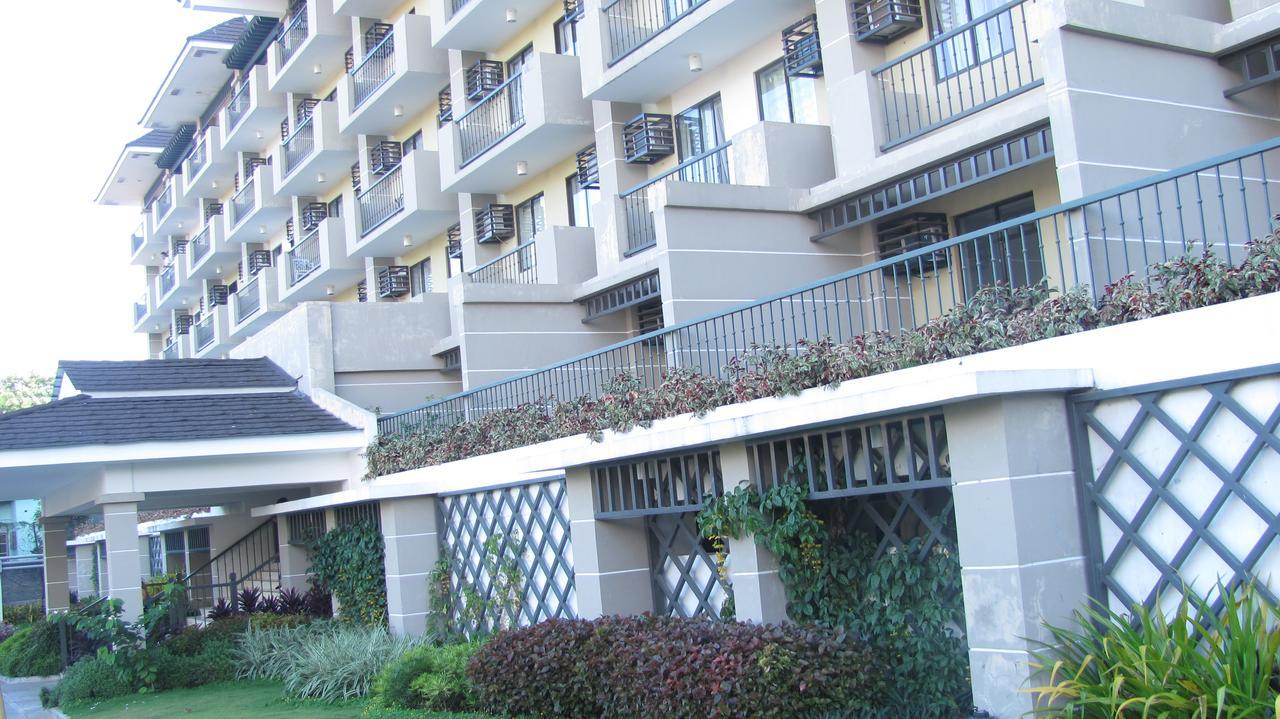 Two - 2Br Condo In The Heart Of Davao City Exteriör bild